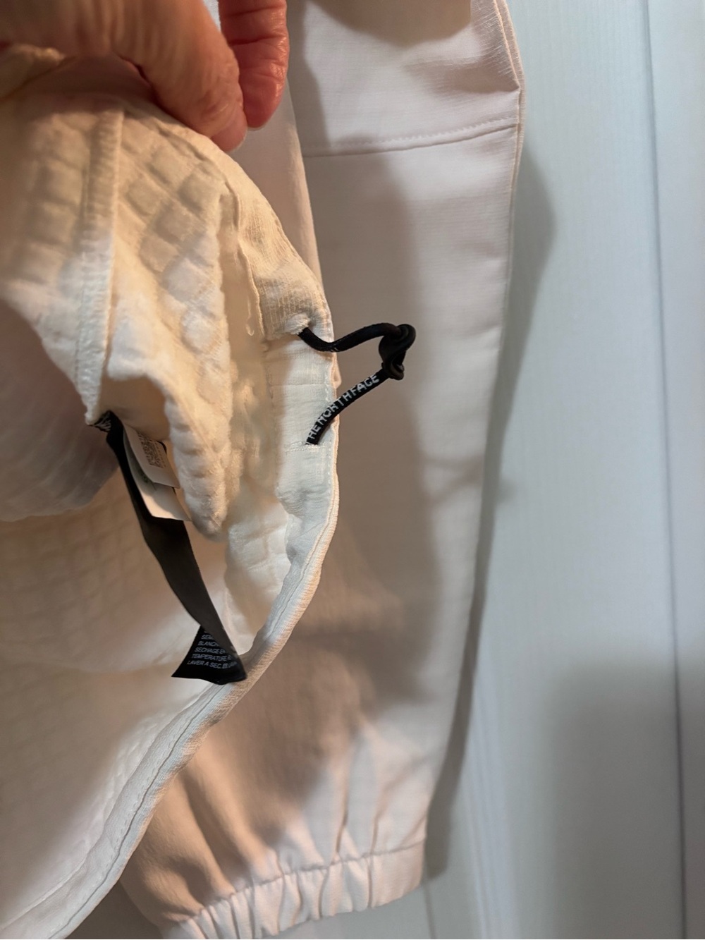 The North Face Tekware Women's Cream Jacket - Picture 7 of 10